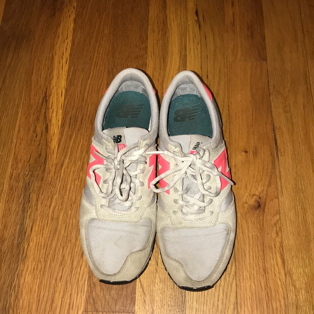 Retro New Balance 420s shoes size 7